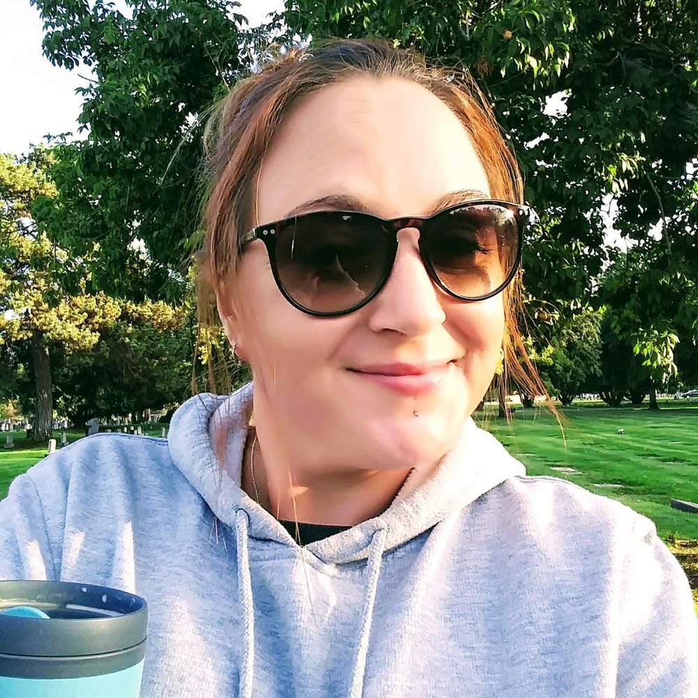 Meet your Posher, Sharon